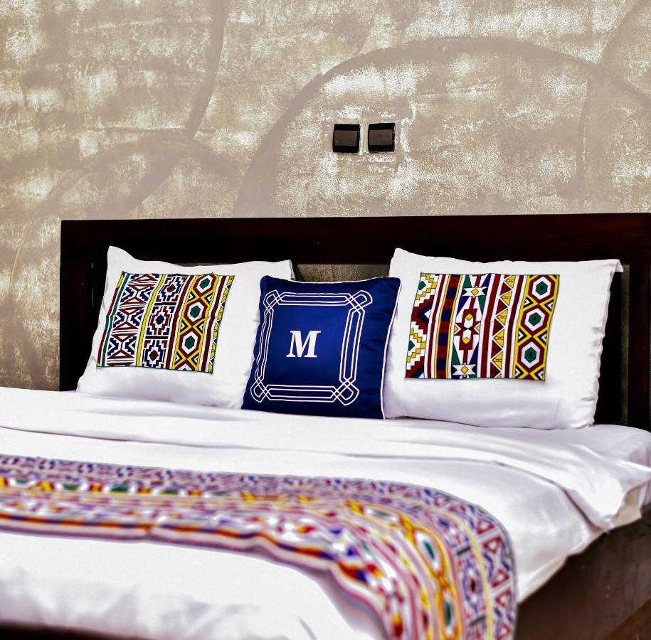 Hotel M'Rode โลเม ภายนอก รูปภาพ
