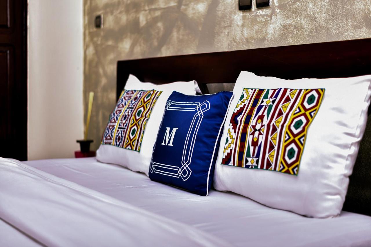 Hotel M'Rode โลเม ภายนอก รูปภาพ
