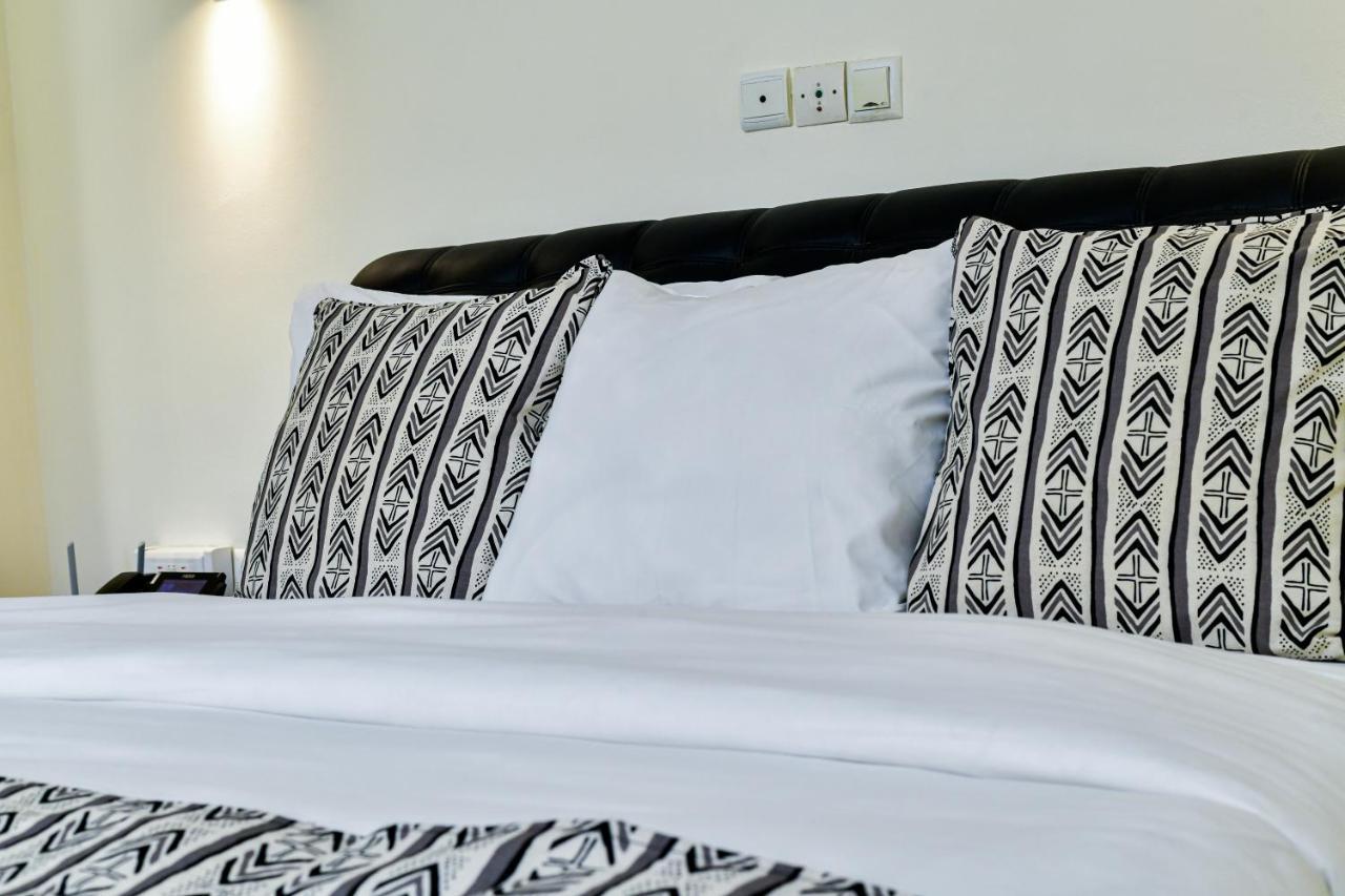 Hotel M'Rode โลเม ภายนอก รูปภาพ