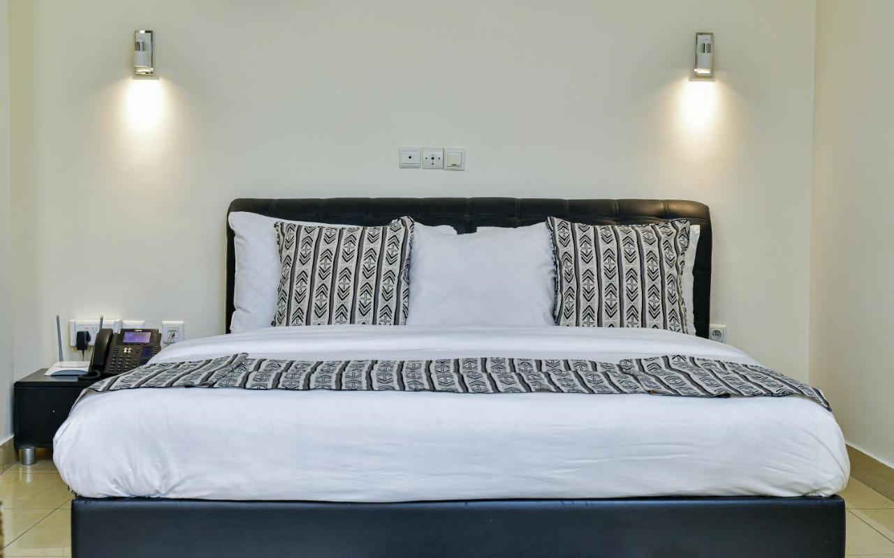 Hotel M'Rode โลเม ภายนอก รูปภาพ