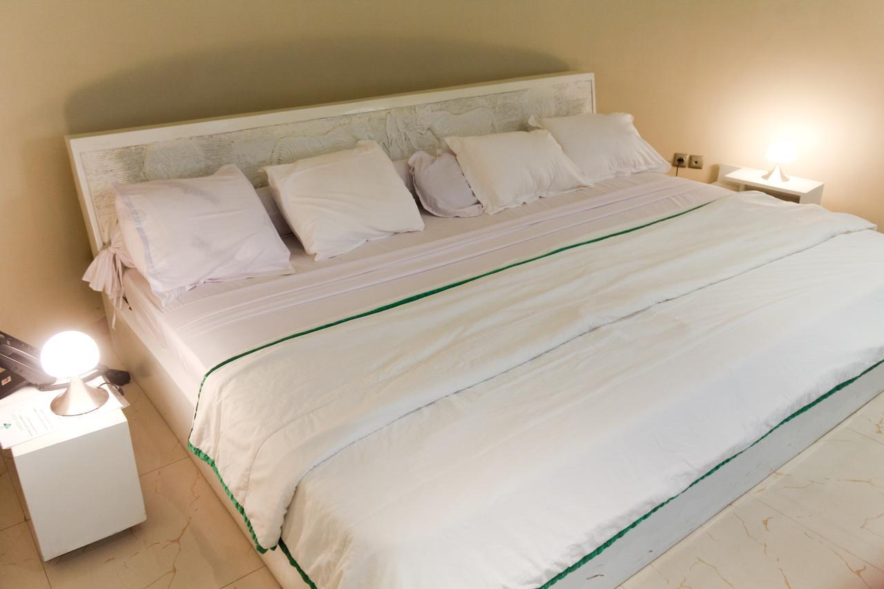 Hotel M'Rode โลเม ภายนอก รูปภาพ