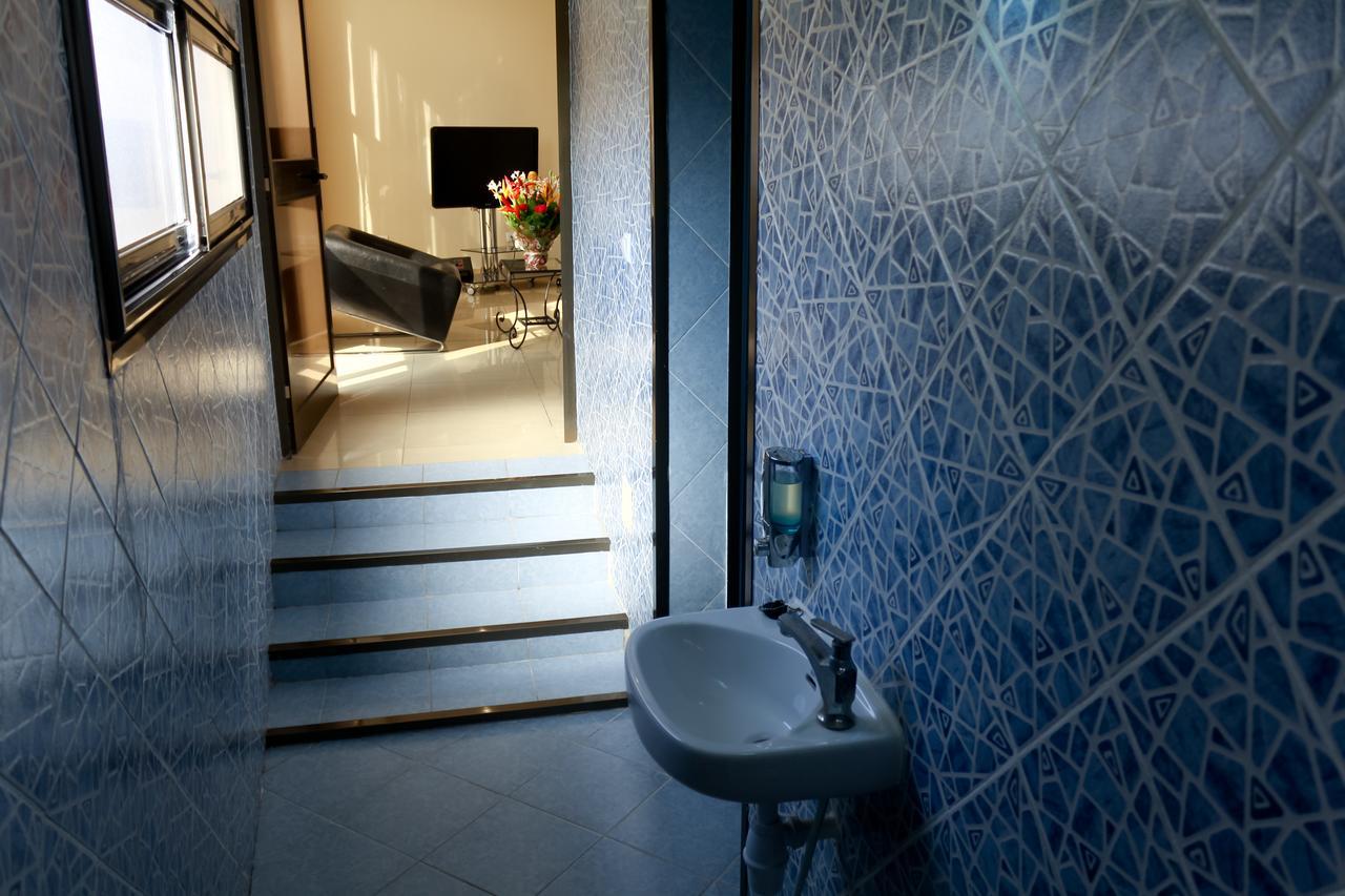 Hotel M'Rode โลเม ภายนอก รูปภาพ