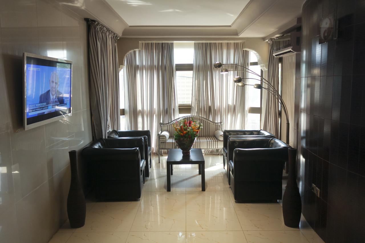 Hotel M'Rode โลเม ภายนอก รูปภาพ